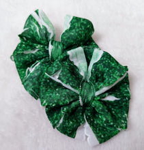 Green Glitter Ruffle Bows/Piggies